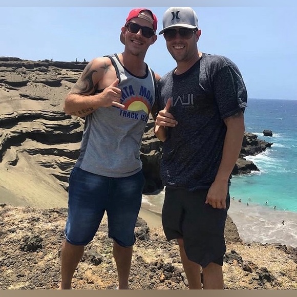 Hey, Im Marcus, Cleveland and Hawaii bread. I only have snap: Marcusj216 - Picture 8 of 17